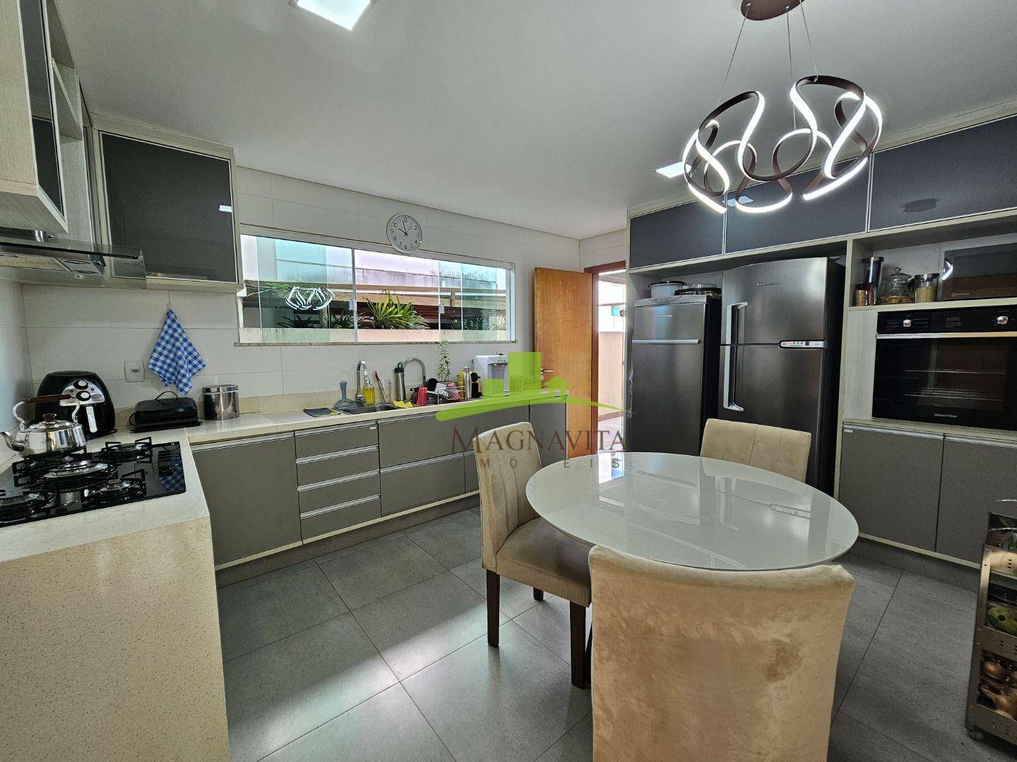 Casa - Priscilla Dutra