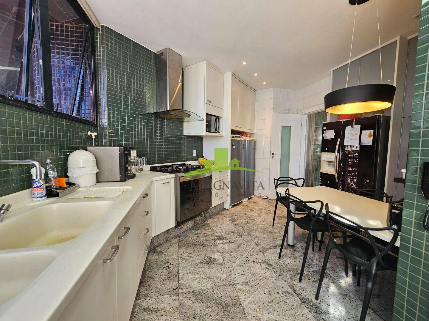 Apartamento - Horto Florestal