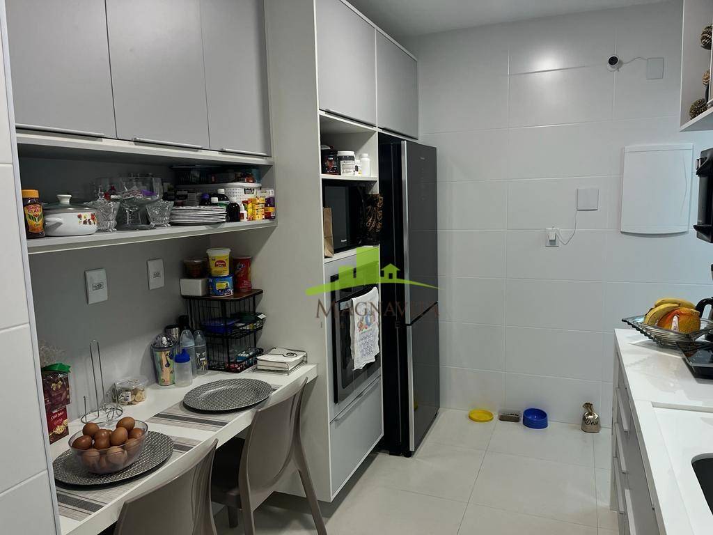 Apartamento - Buraquinho