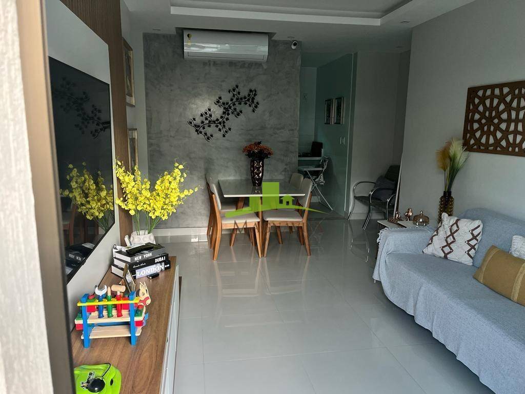 Apartamento - Buraquinho