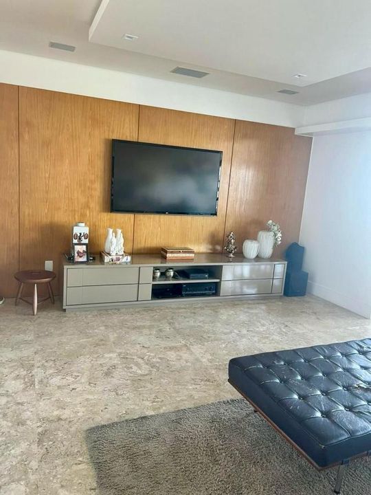 Apartamento - Horto florestal
