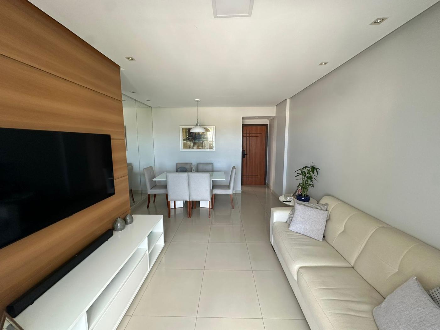 Apartamento - Costa azul