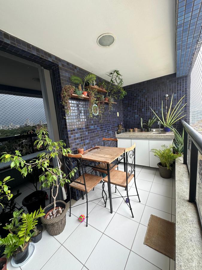 Apartamento - Rio vermelho