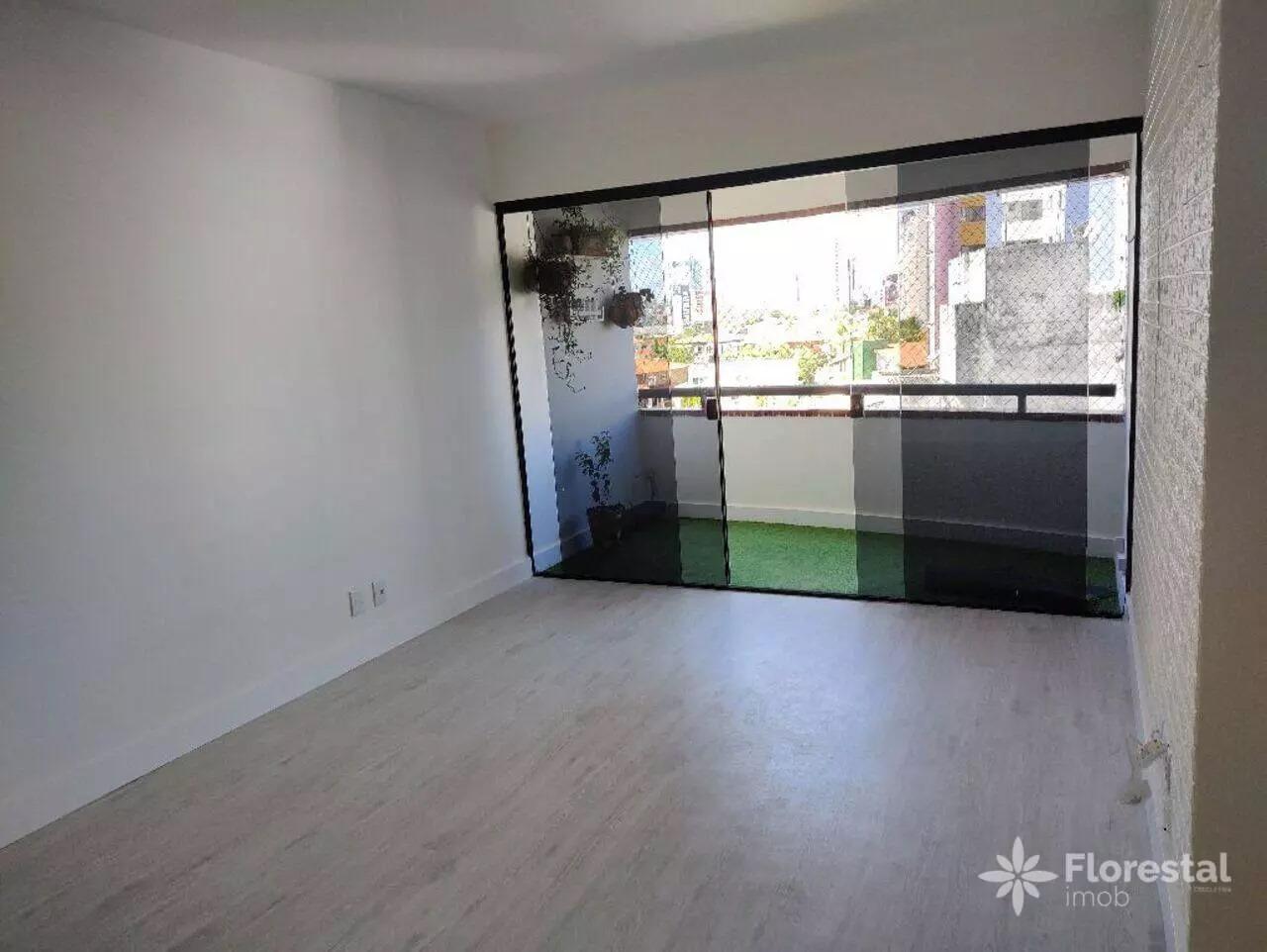 Apartamento - Caminho das árvores