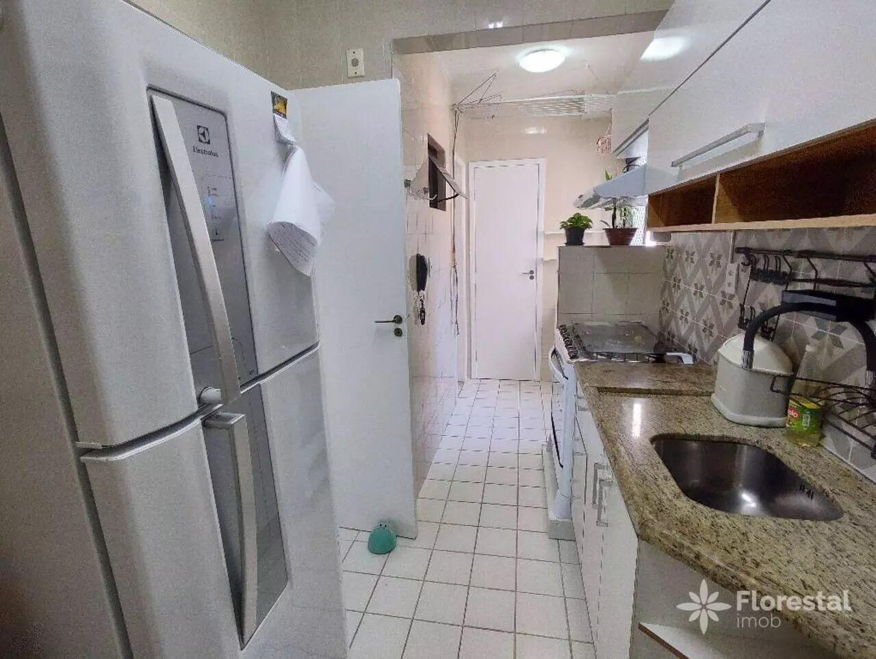 Apartamento - Caminho das árvores