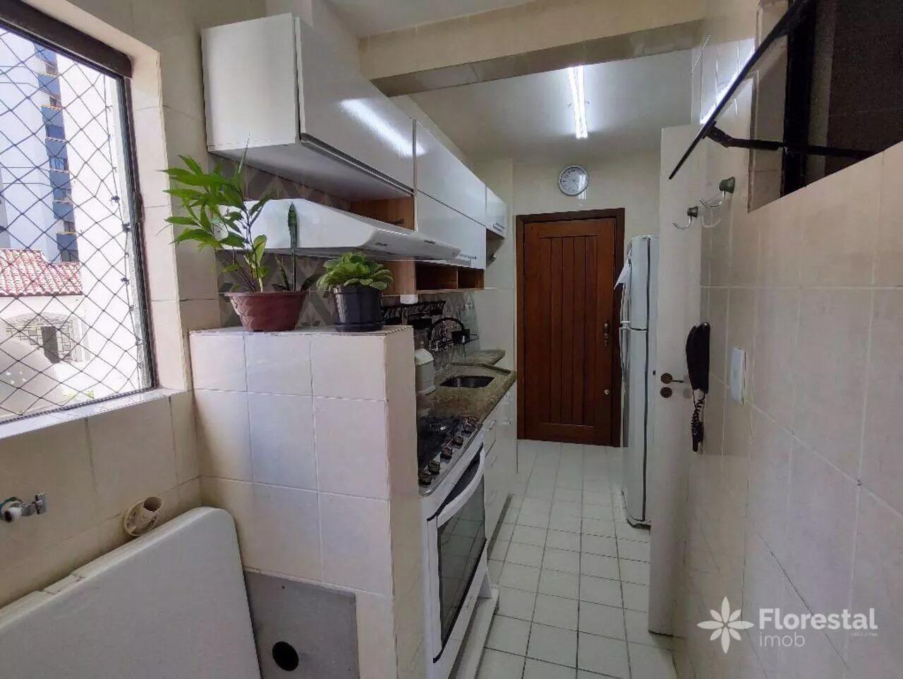 Apartamento - Caminho das árvores