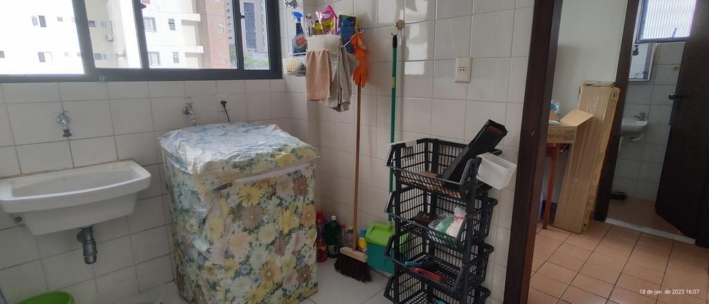 Apartamento - Caminho das árvores