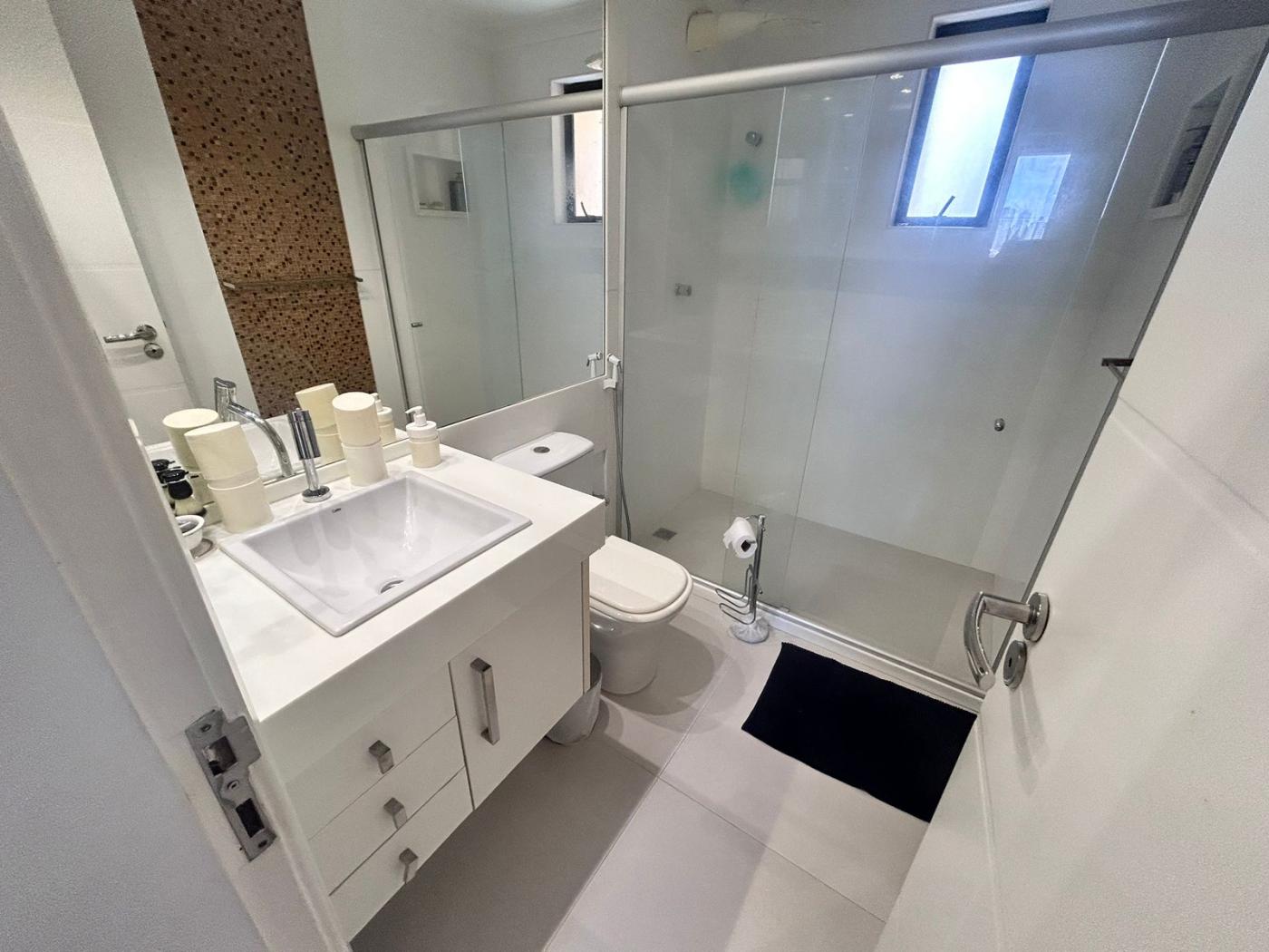Apartamento - Caminho das árvores