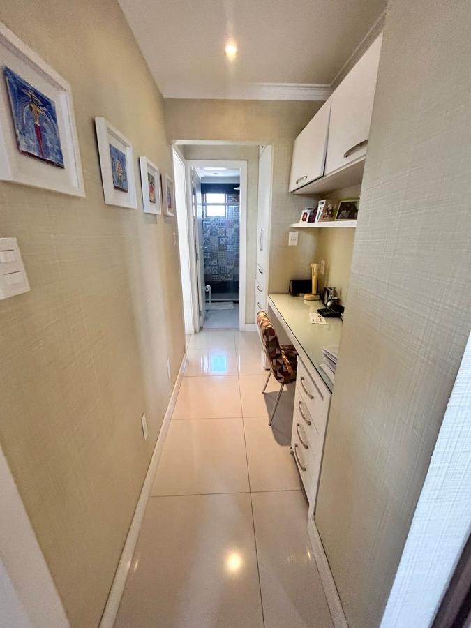 Apartamento - Caminho das árvores
