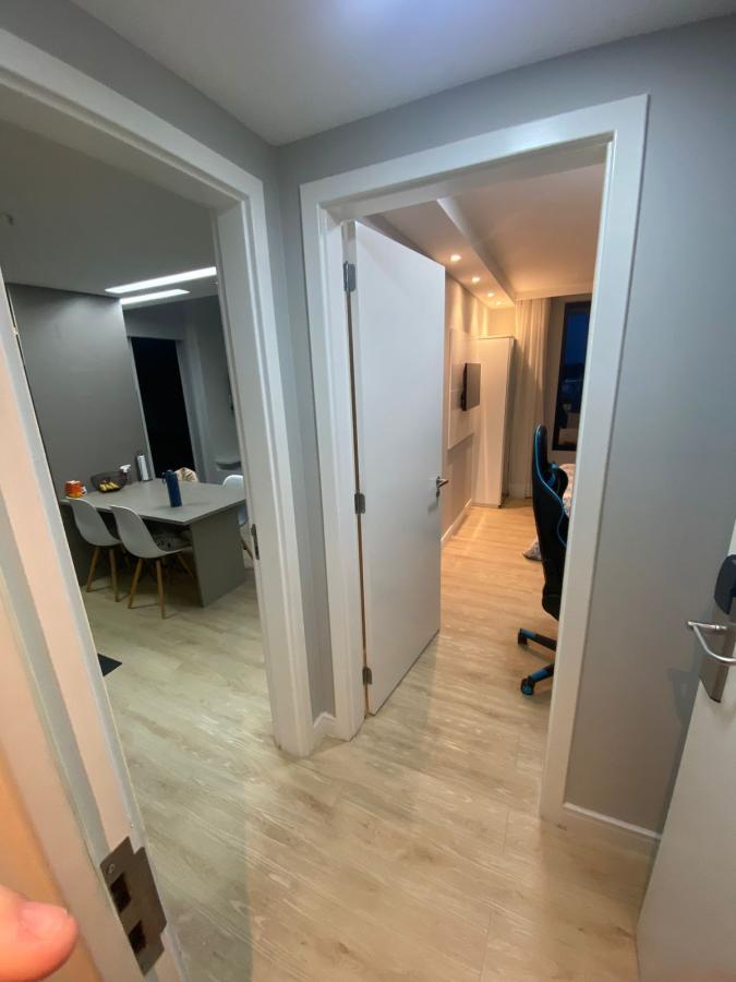 Apartamento - Caminho das árvores