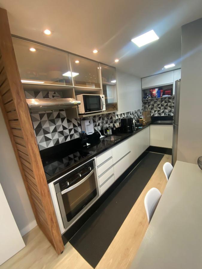 Apartamento - Caminho das árvores