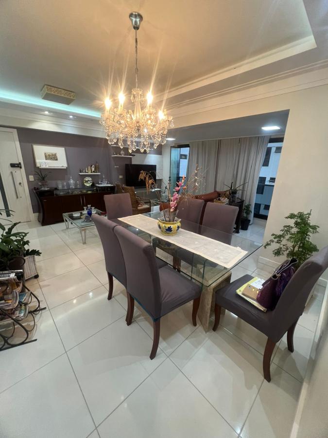 Apartamento - Caminho das árvores