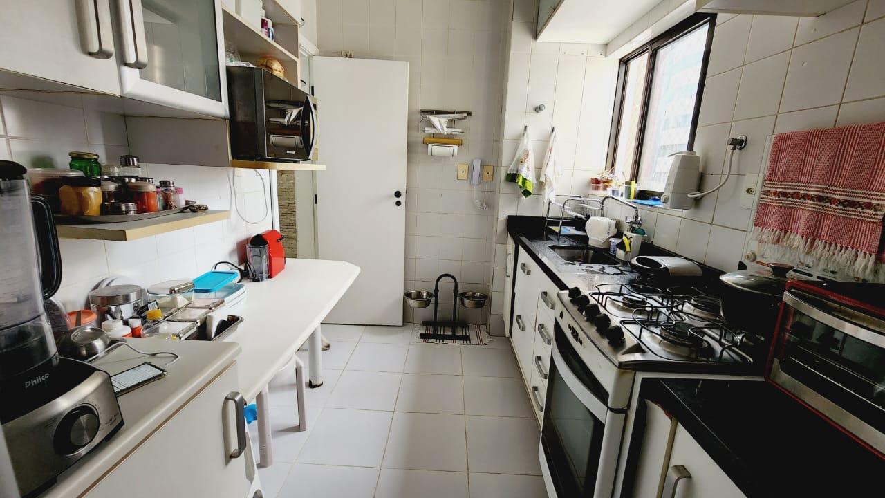 Apartamento - Caminho das árvores