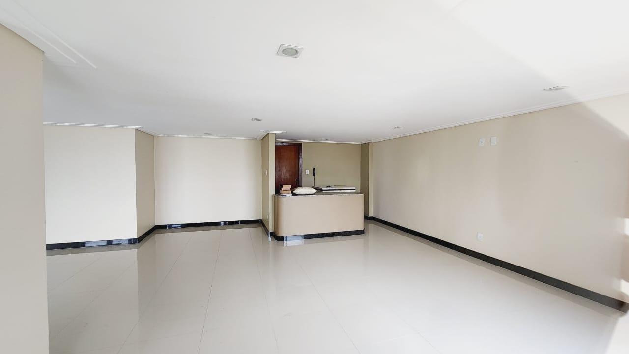 Apartamento - Caminho das árvores