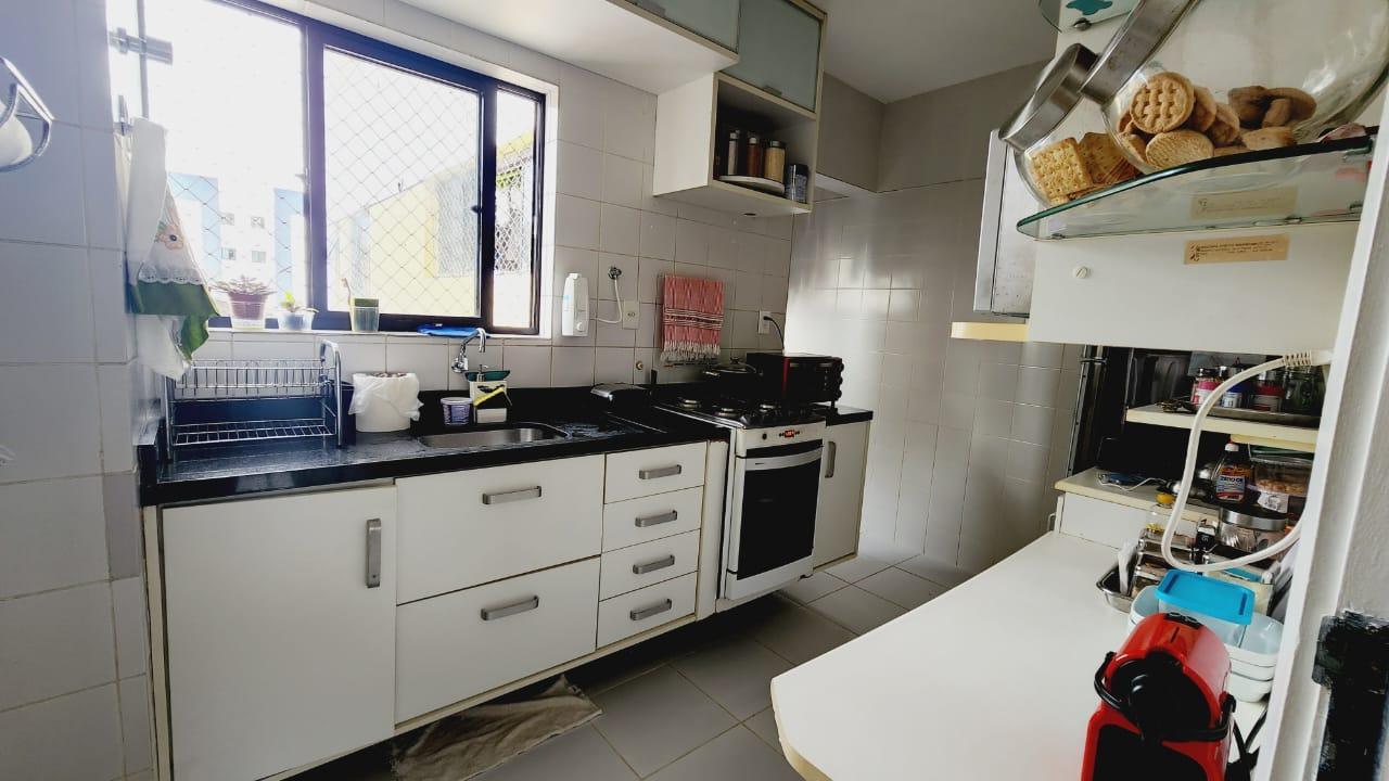 Apartamento - Caminho das árvores