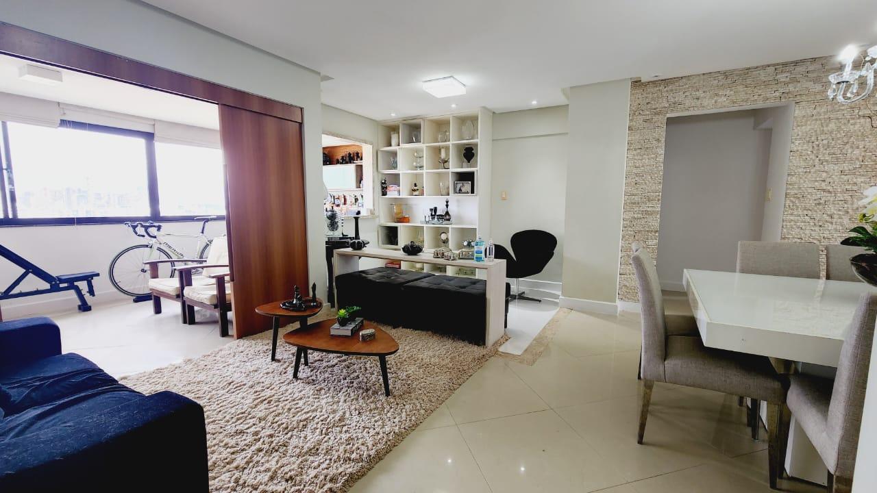 Apartamento - Caminho das árvores