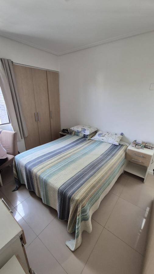 Apartamento - Costa azul