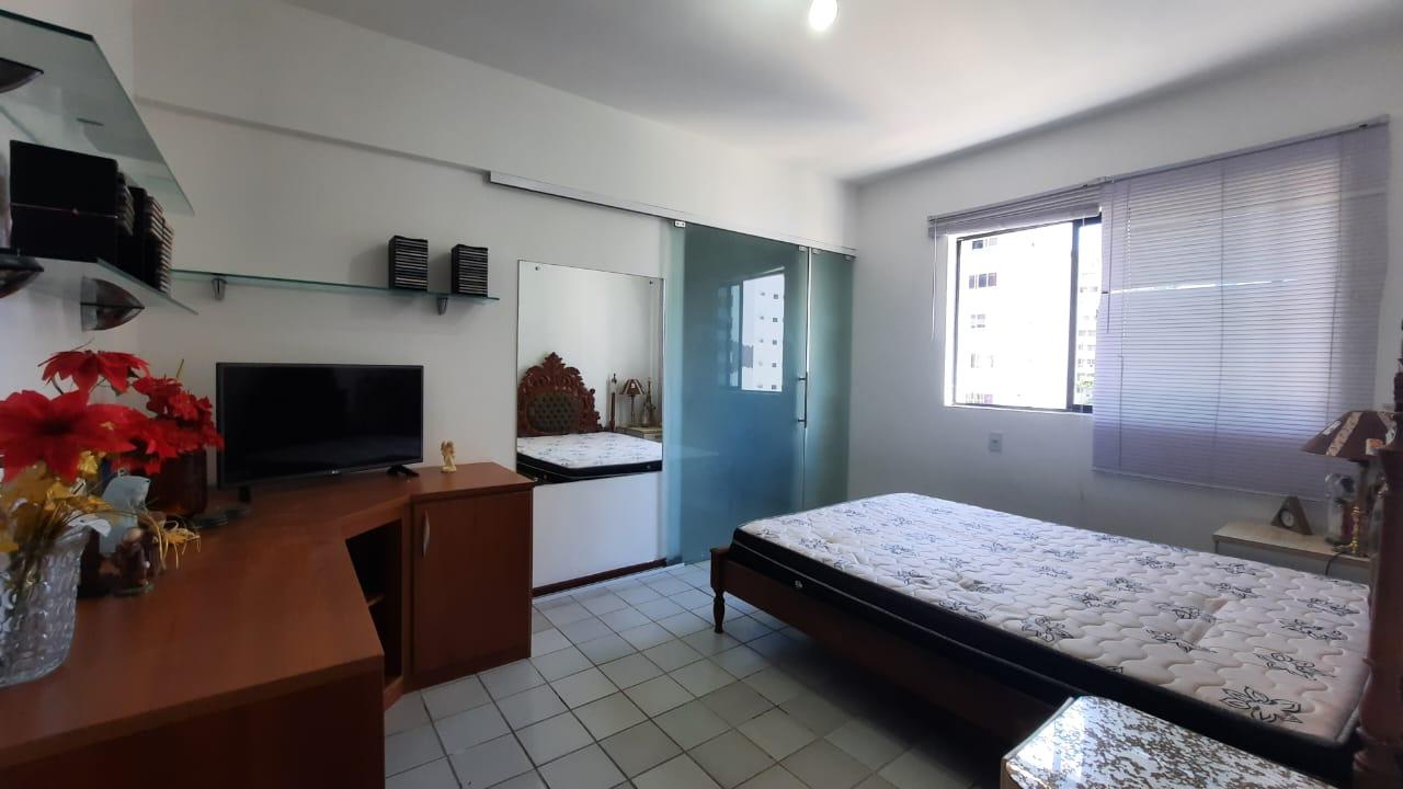 Apartamento - Caminho das árvores