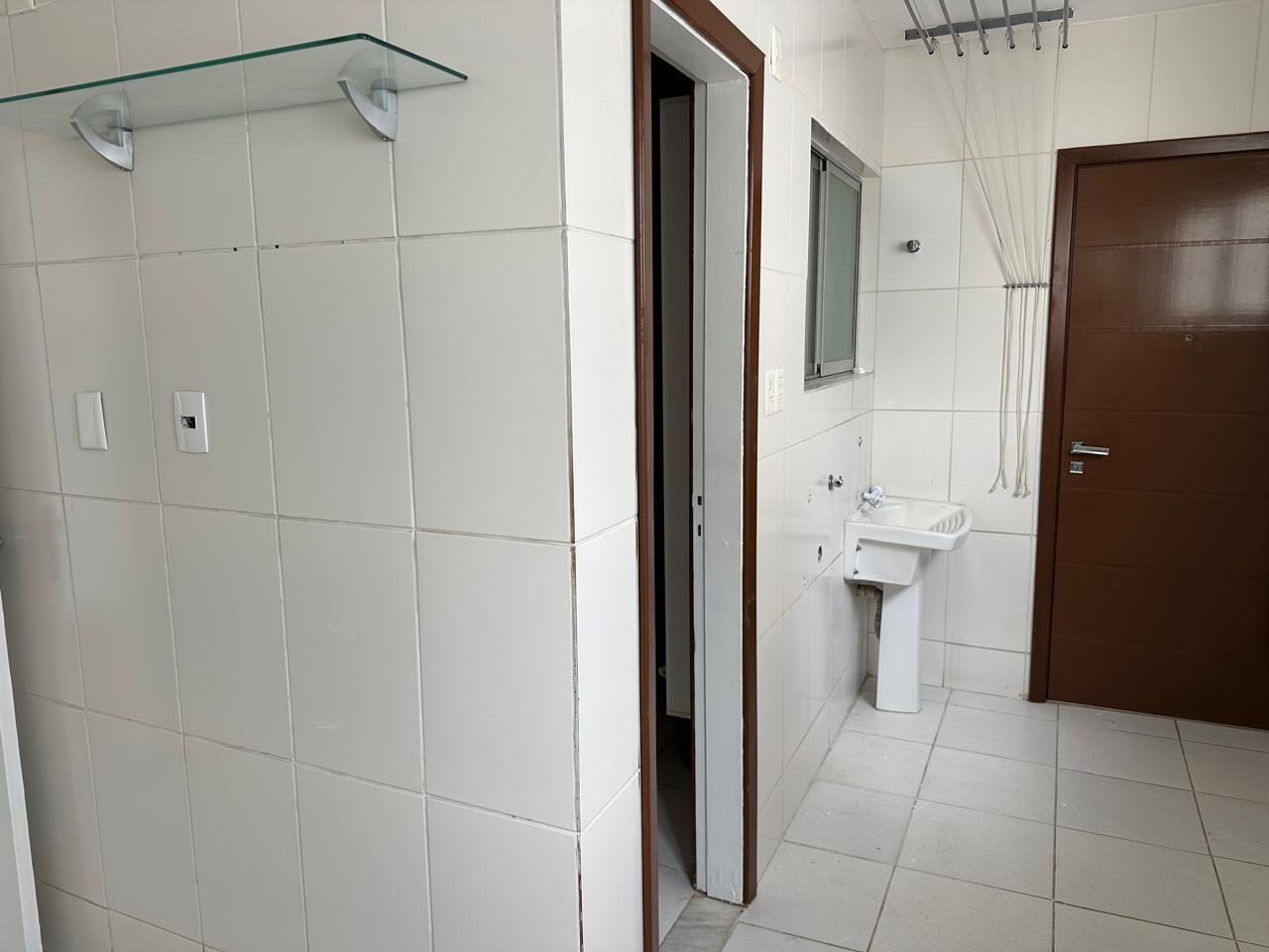 Apartamento - Caminho das árvores
