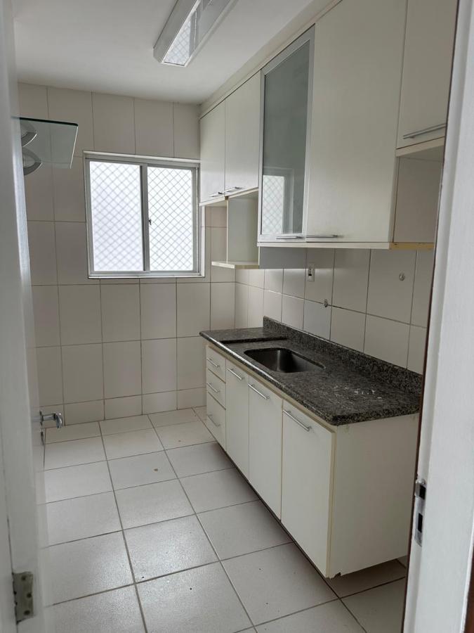 Apartamento - Caminho das árvores