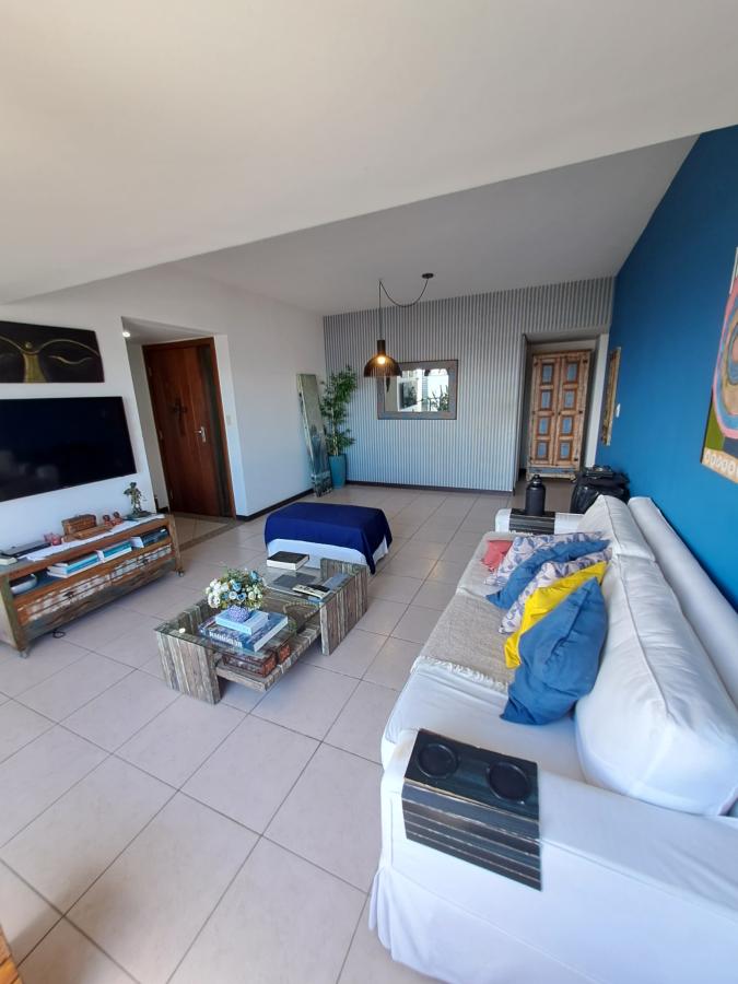 Apartamento - Pituba
