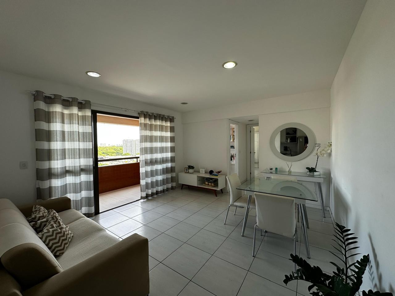 Apartamento - Paralela