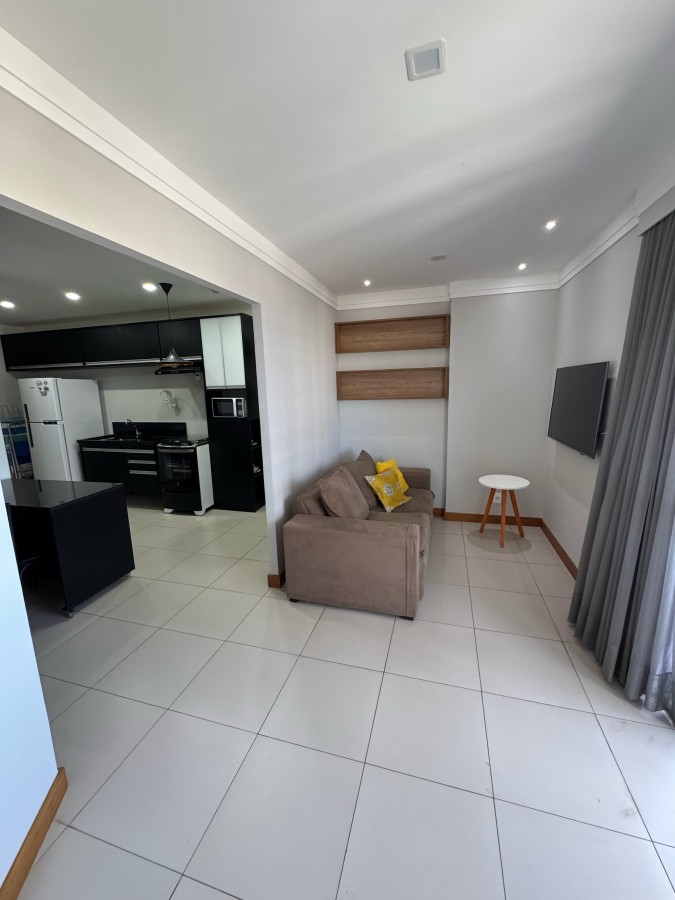 Apartamento - Caminho das árvores