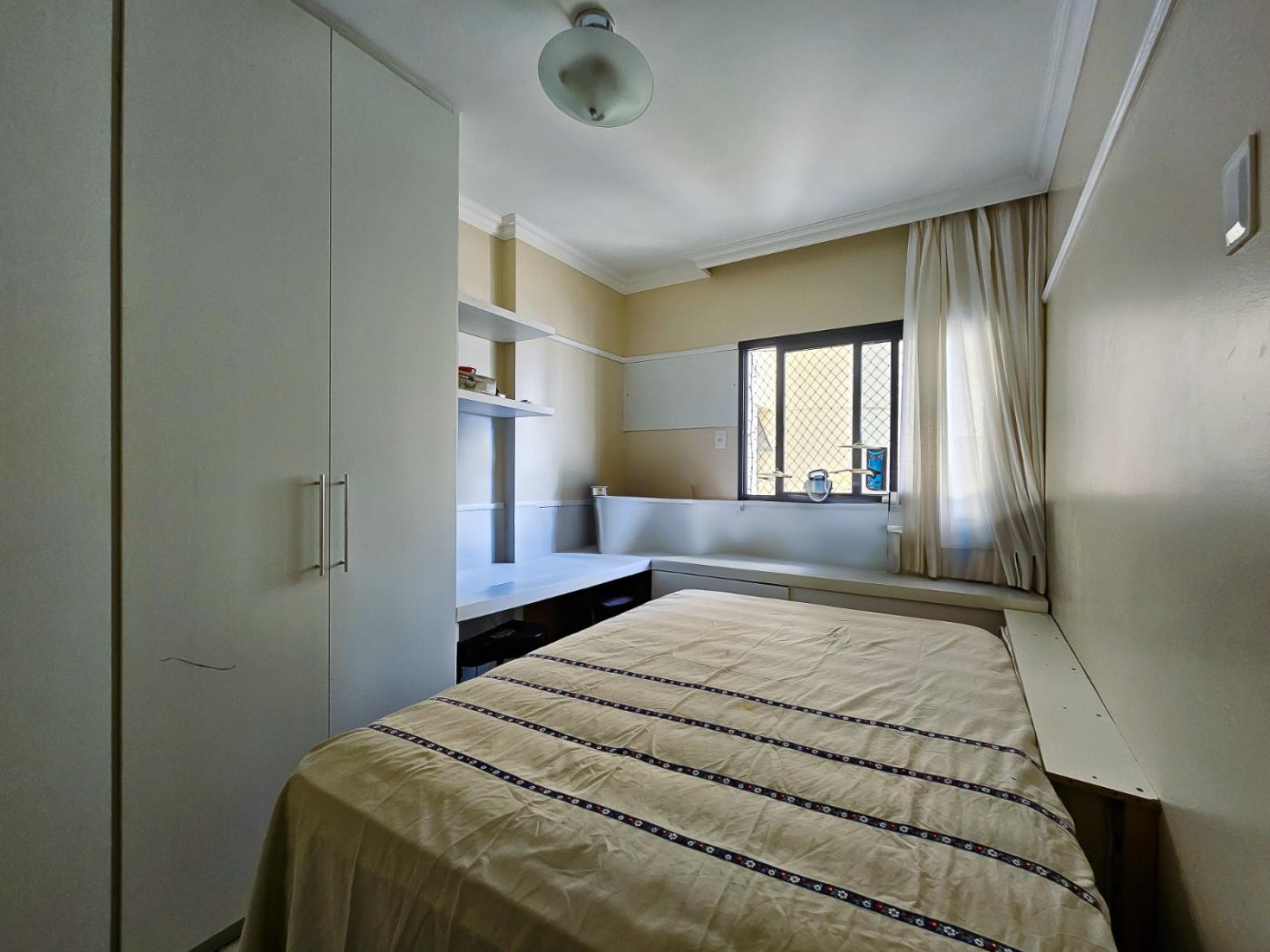Apartamento - Itaigara