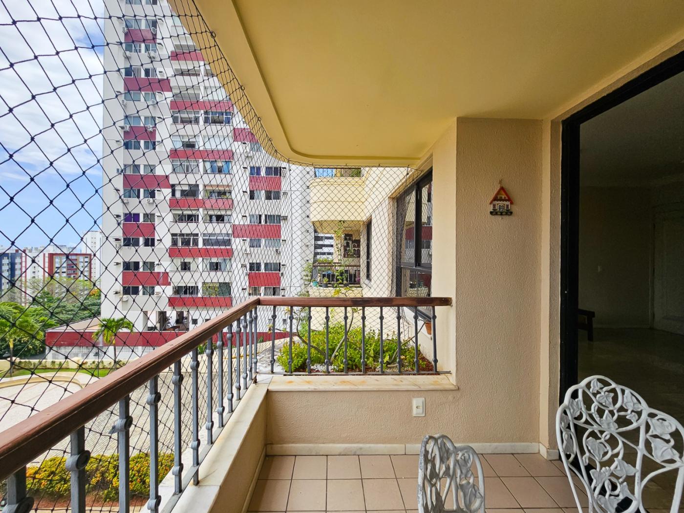 Apartamento - Itaigara