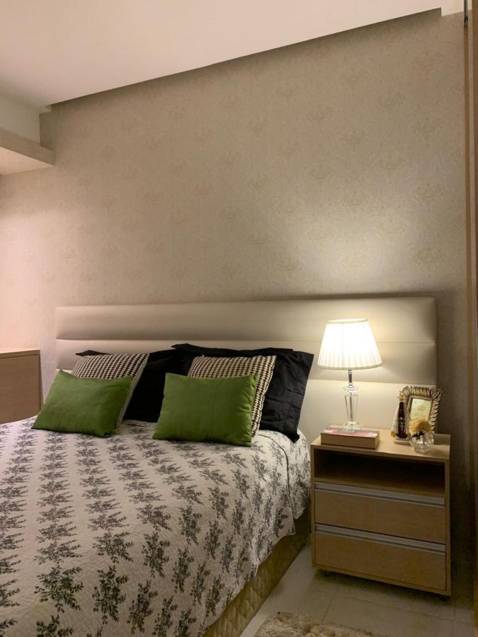Apartamento - Caminho das árvores