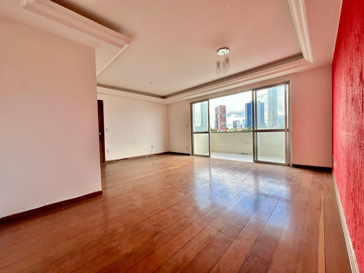Apartamento - Caminho das árvores