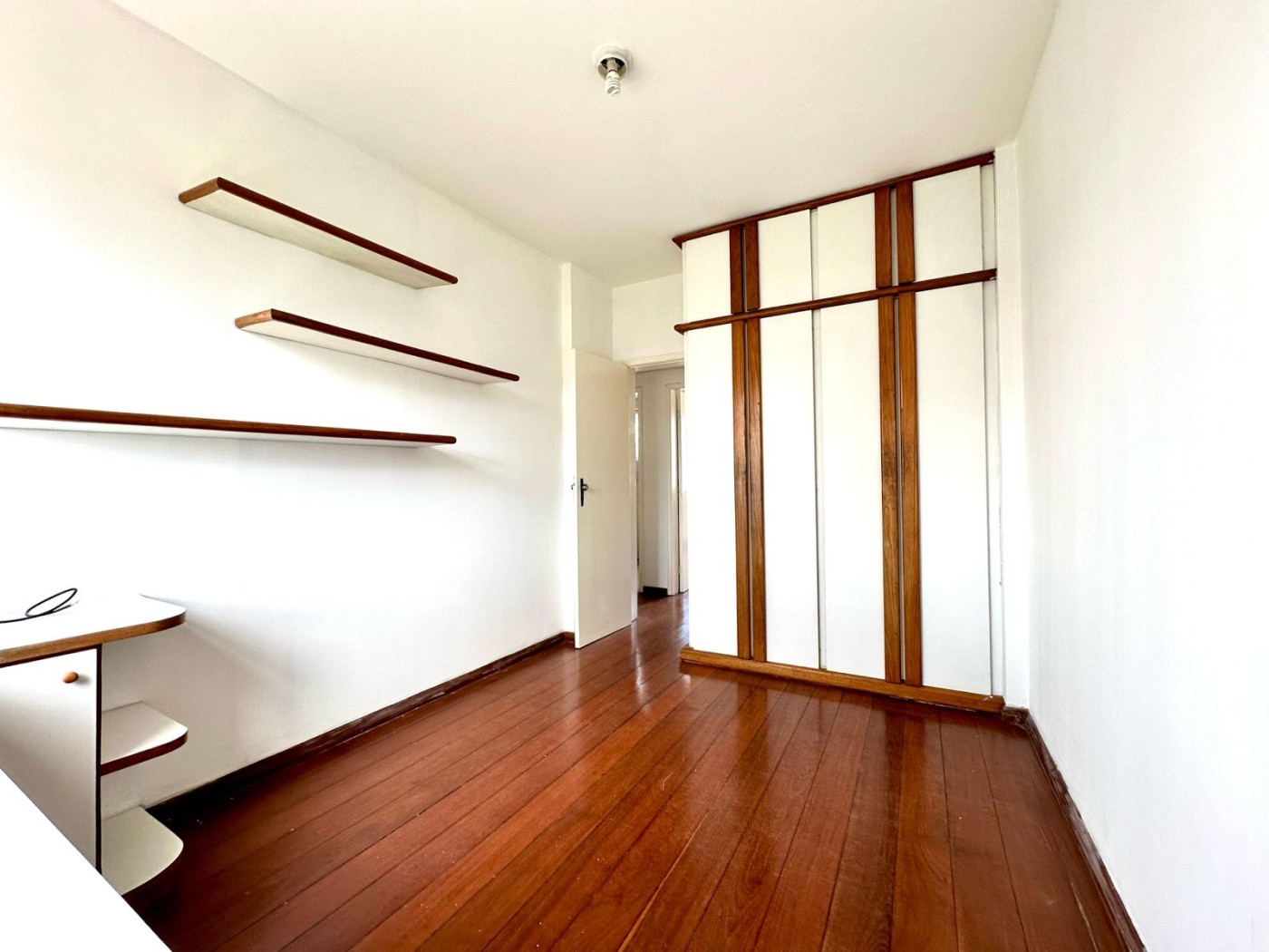 Apartamento - Caminho das árvores