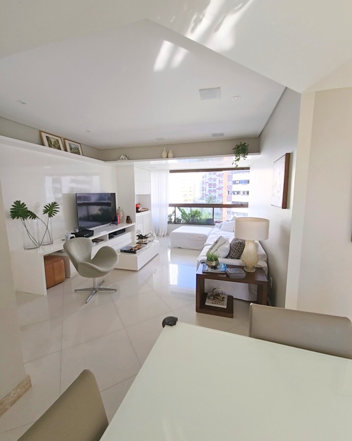 Apartamento - Itaigara