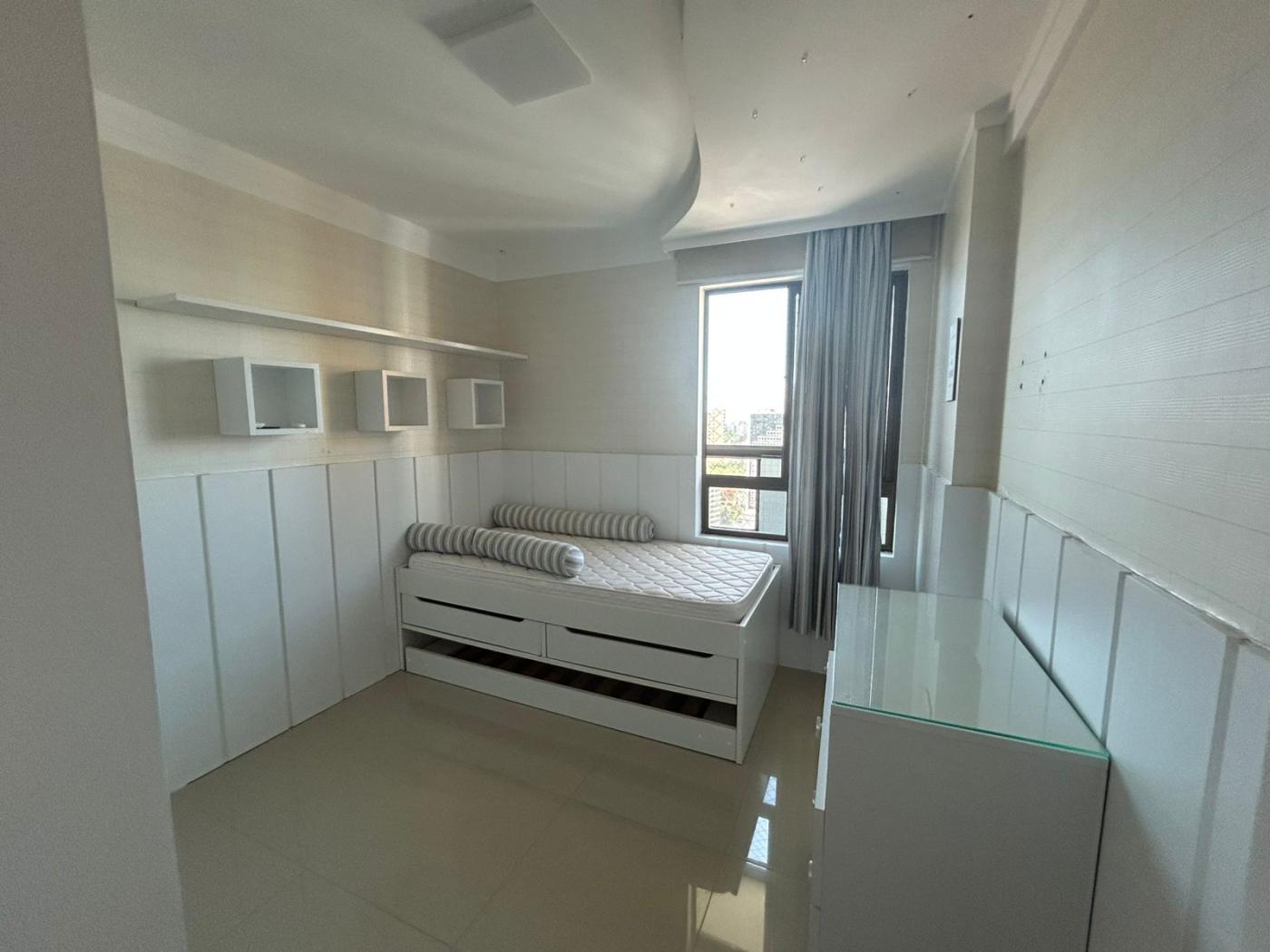 Apartamento - Caminho das árvores