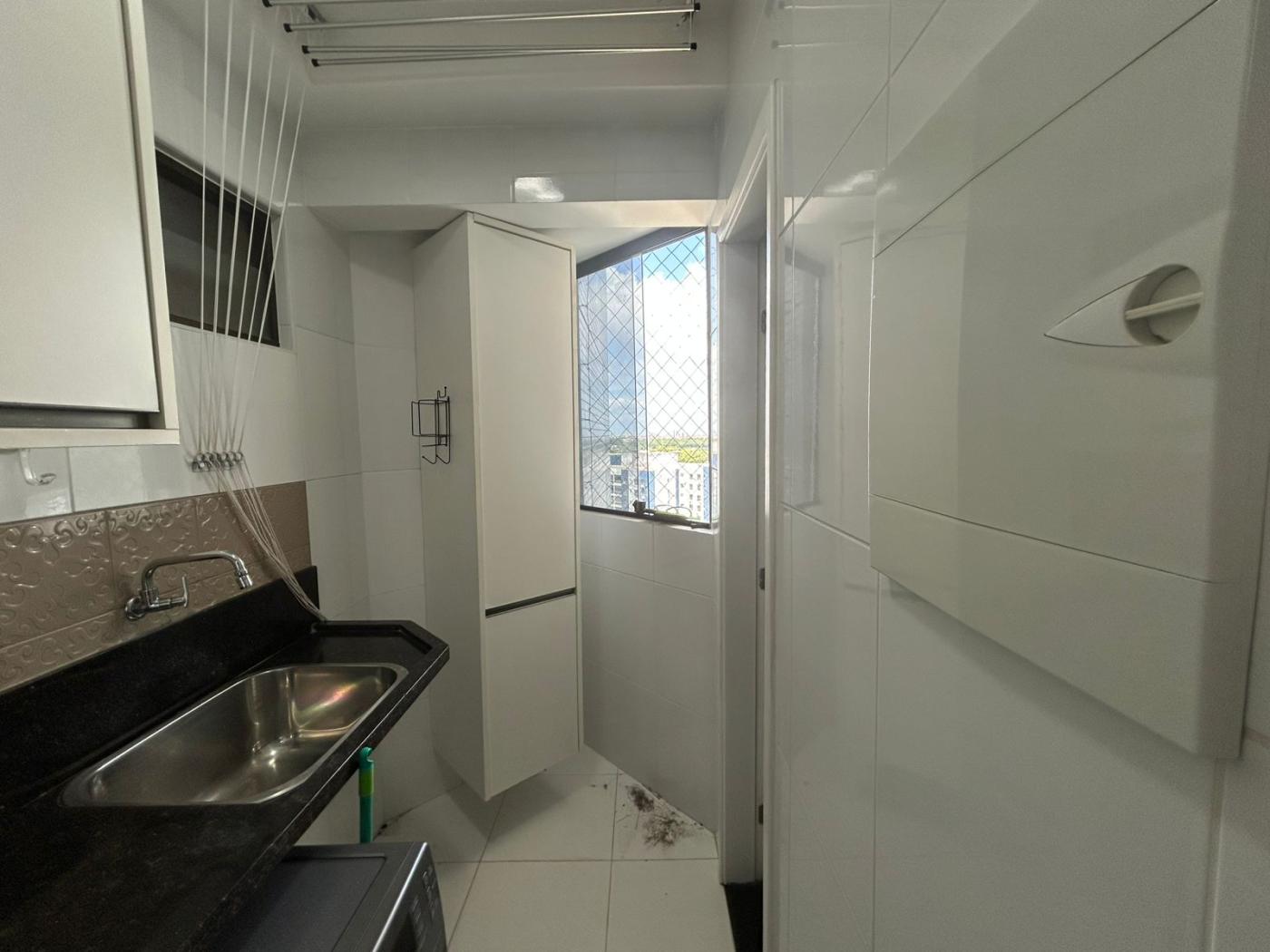 Apartamento - Caminho das árvores