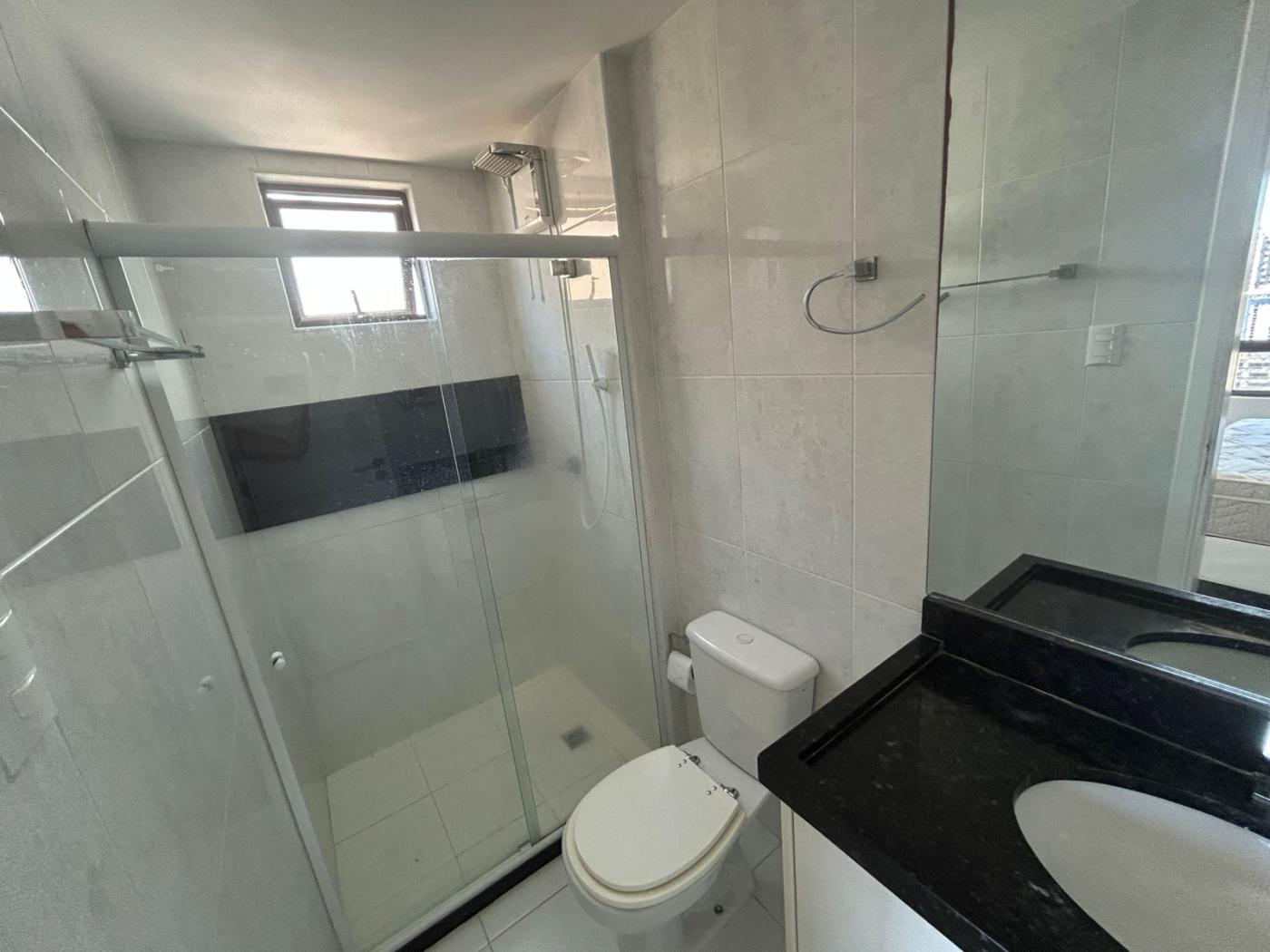 Apartamento - Caminho das árvores