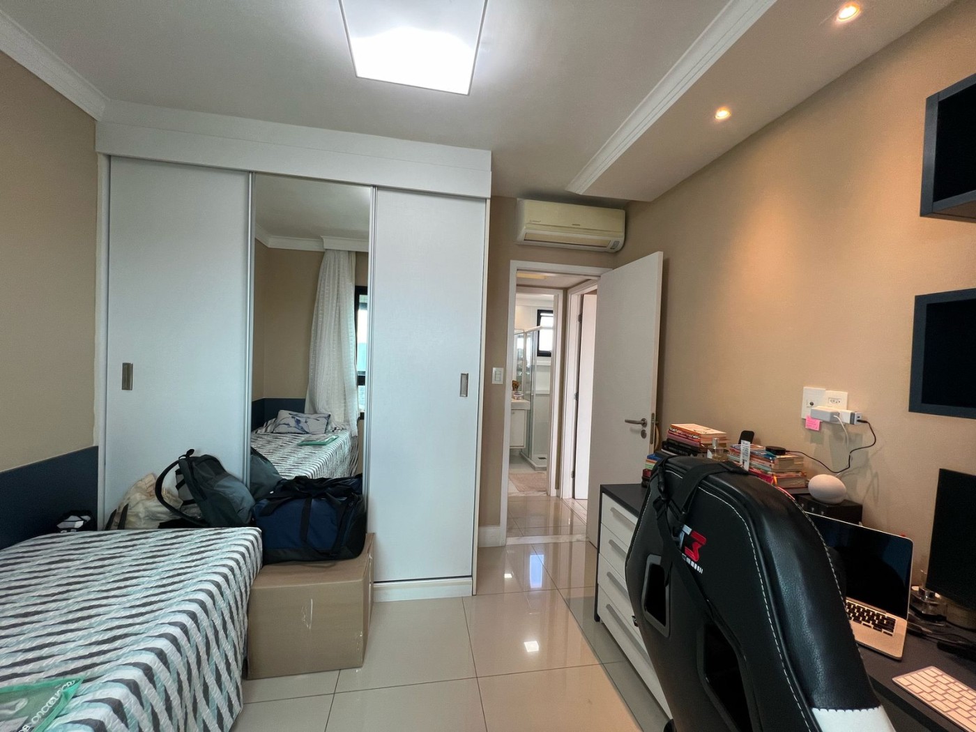 Apartamento - Paralela