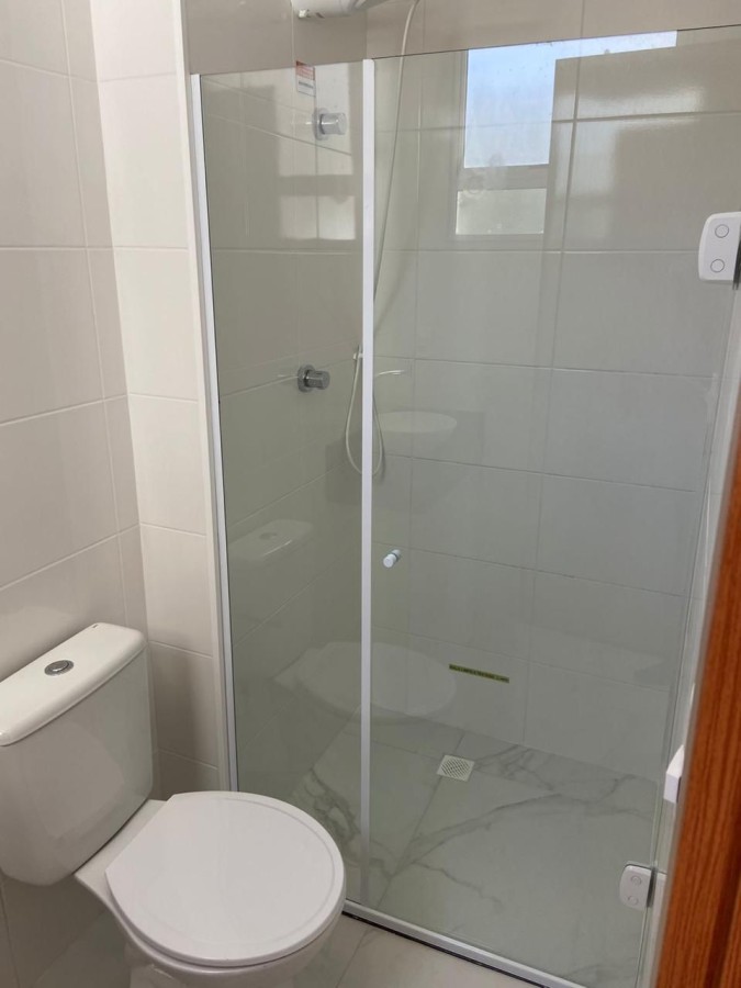 Apartamento - Buraquinho