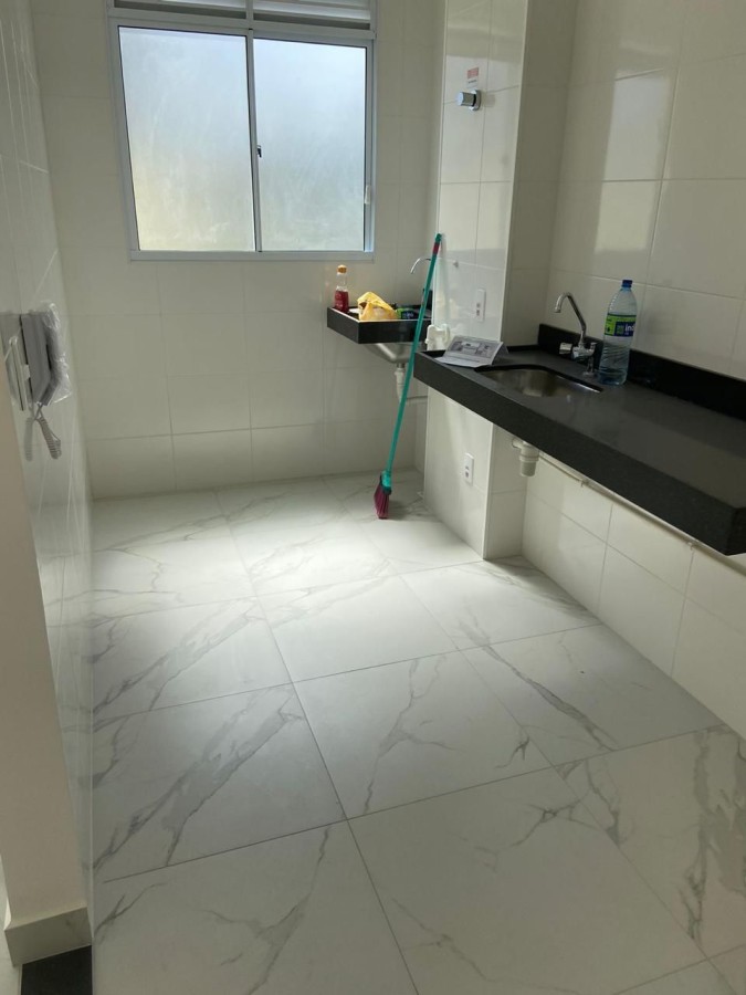 Apartamento - Buraquinho