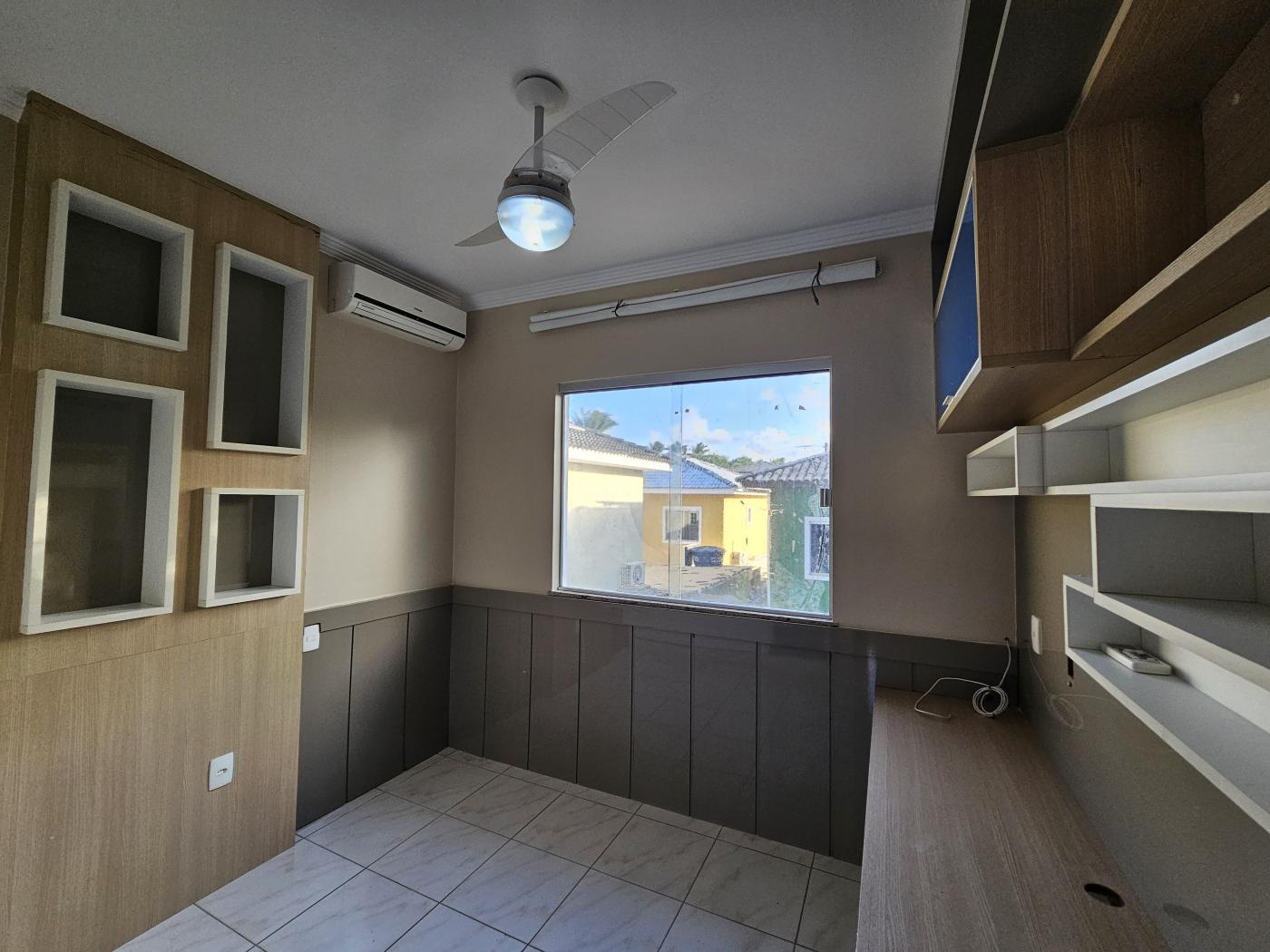 Apartamento - Buraquinho