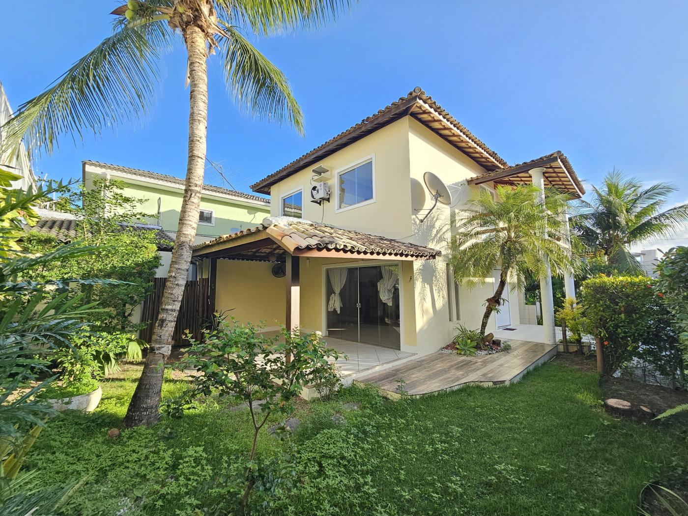 Apartamento - Buraquinho