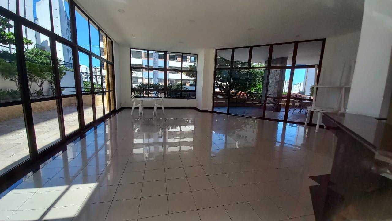 Apartamento - Caminho das árvores