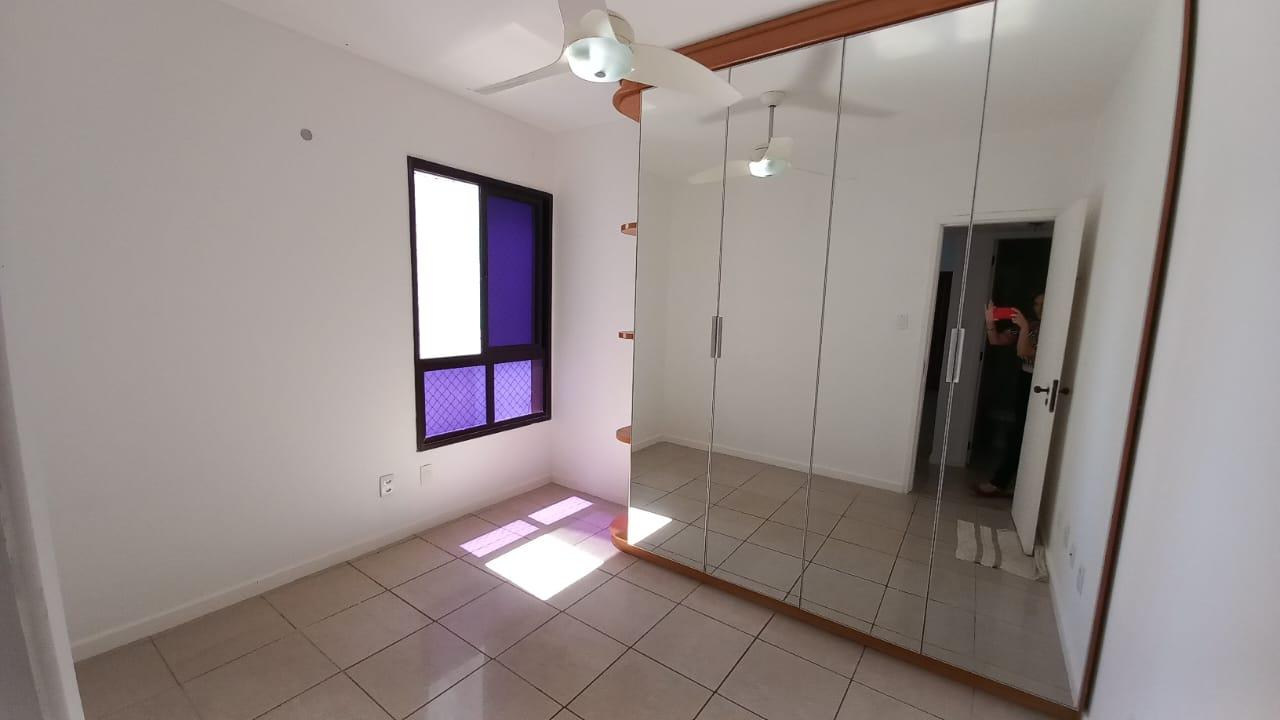 Apartamento - Caminho das árvores