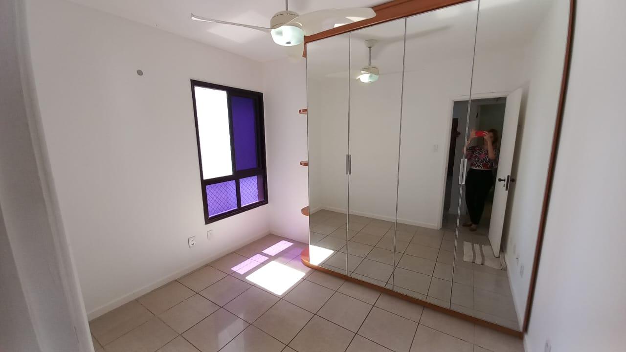 Apartamento - Caminho das árvores