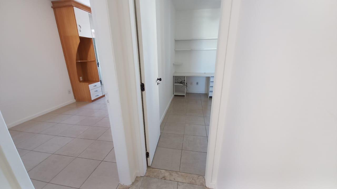 Apartamento - Caminho das árvores