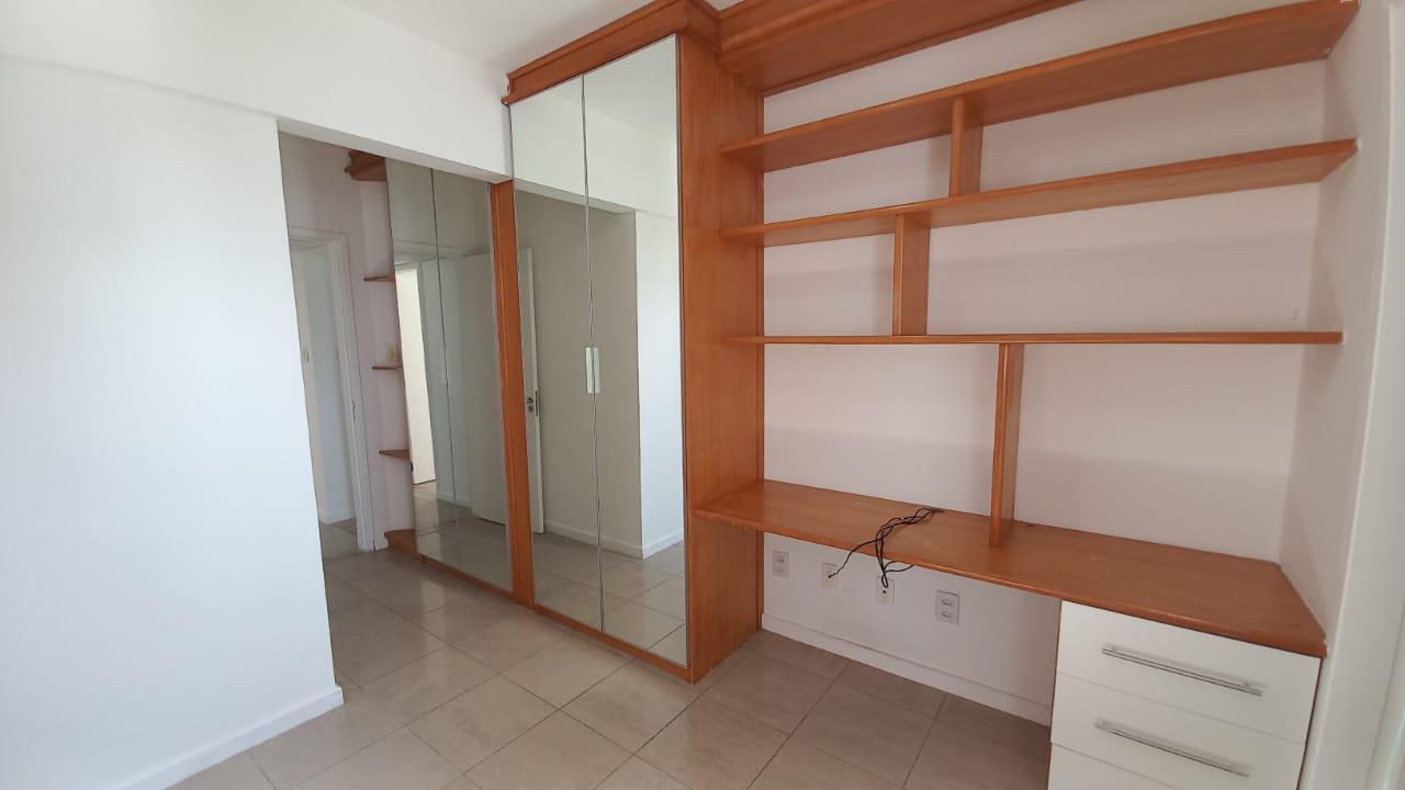 Apartamento - Caminho das árvores