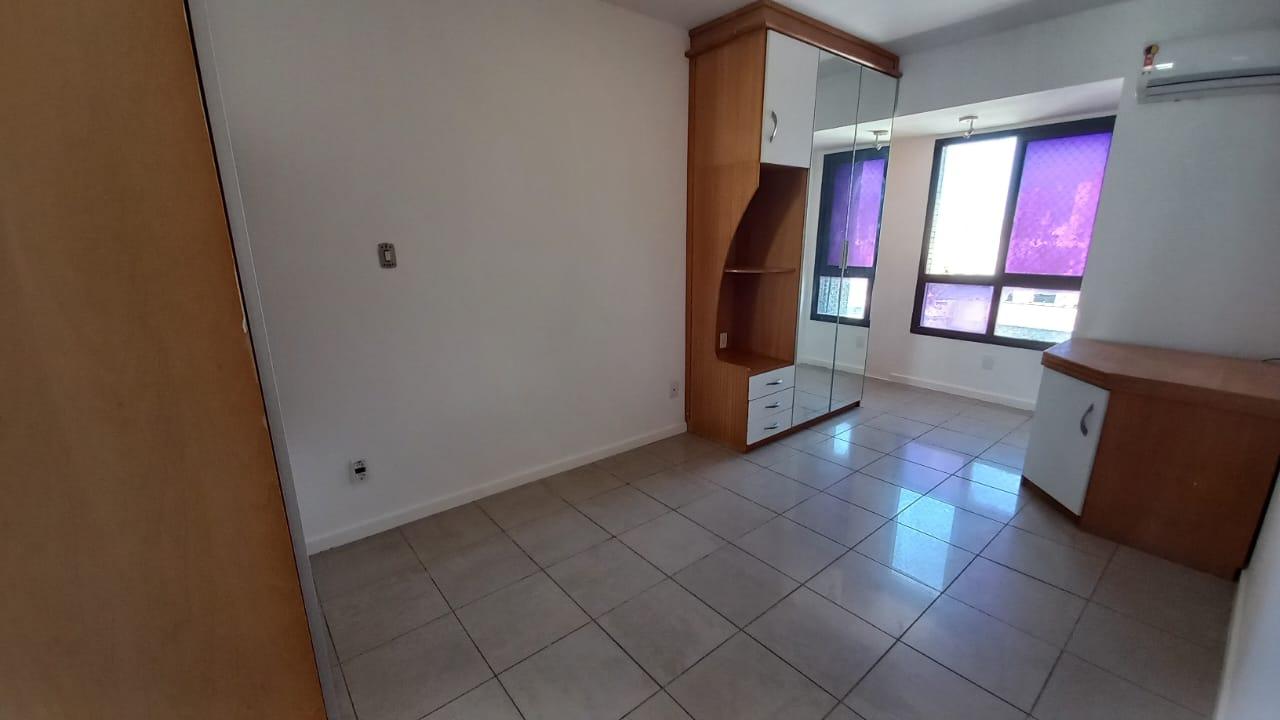 Apartamento - Caminho das árvores