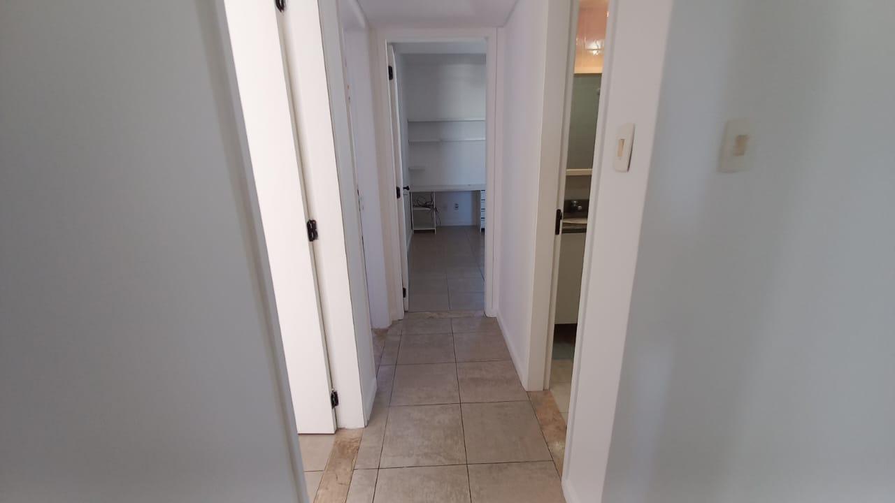 Apartamento - Caminho das árvores