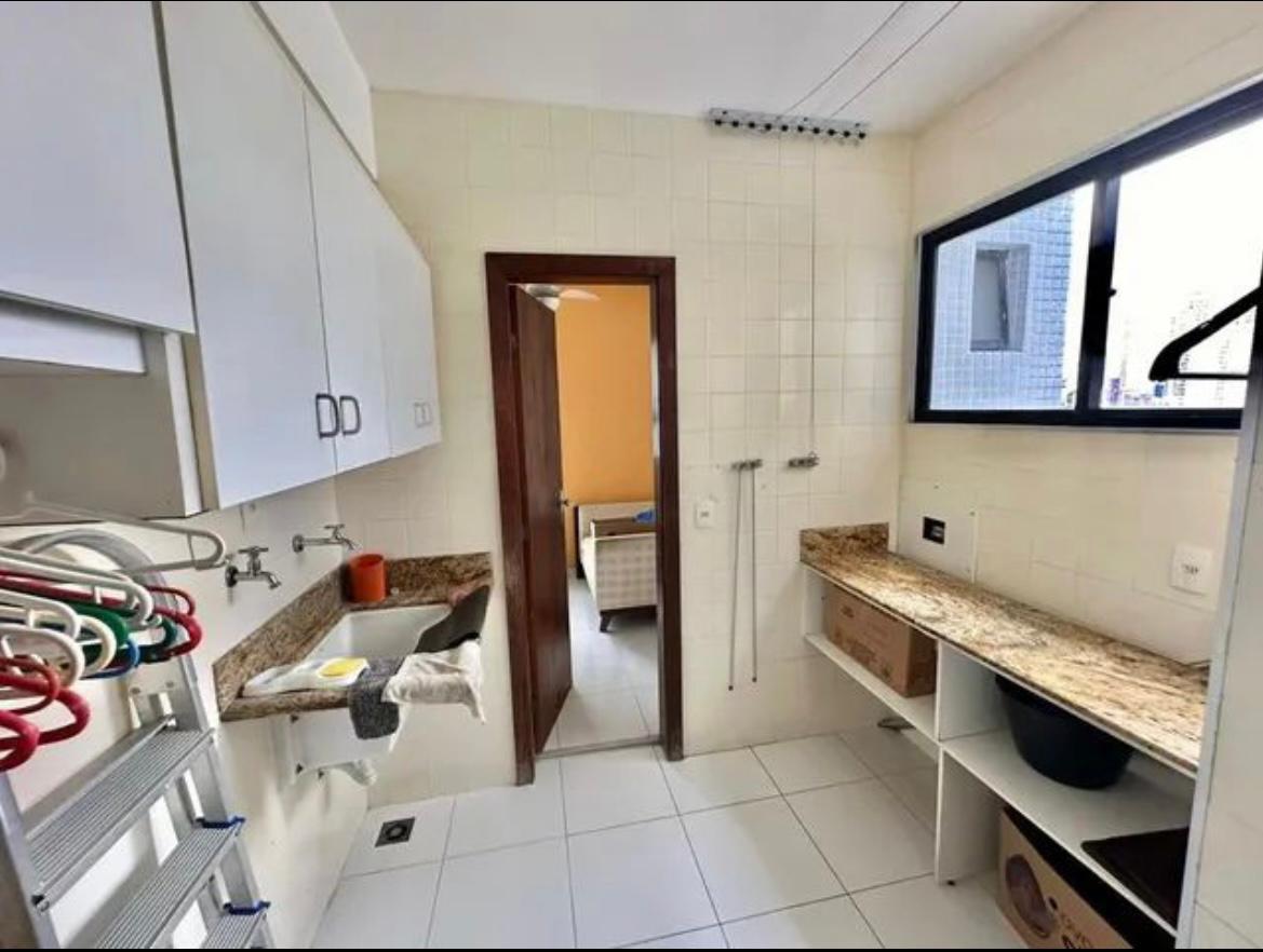 Apartamento - Caminho das árvores