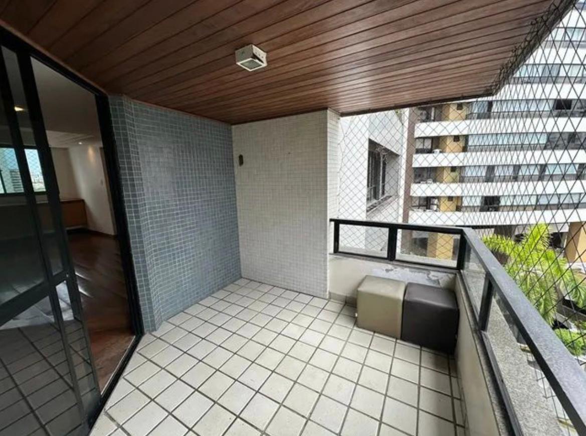 Apartamento - Caminho das árvores